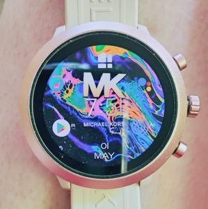 Michael Kors MKGO smartwatch